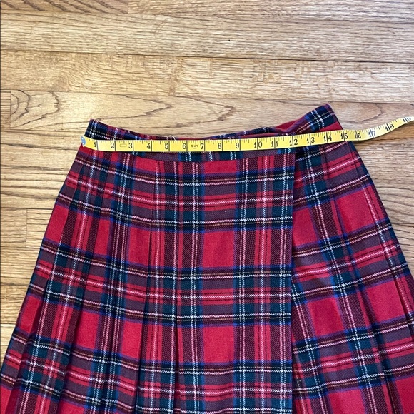 Vintage Red and Black Tartan Pleated A-Line Skirt Sz 13/14 - Picture 8 of 8